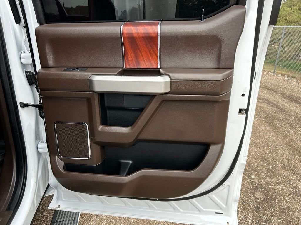 Used 2022 Oxford White Ford King Ranch image 45