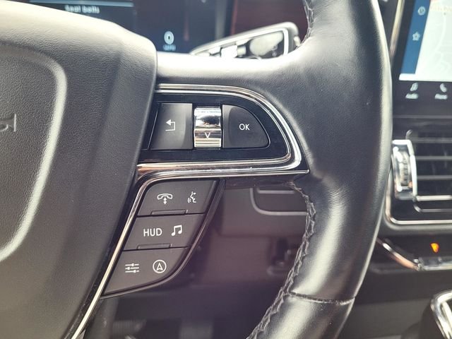 Used 2023 White Lincoln Reserve image 23