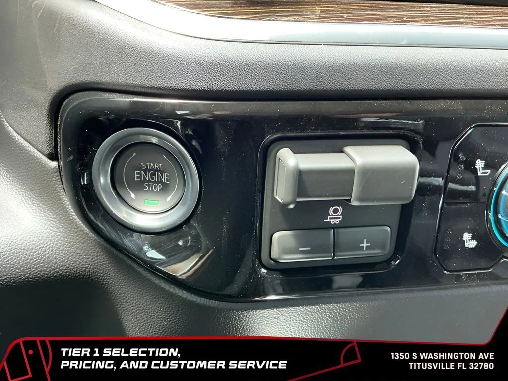 New 2026 Summit White GMC Elevation image 25