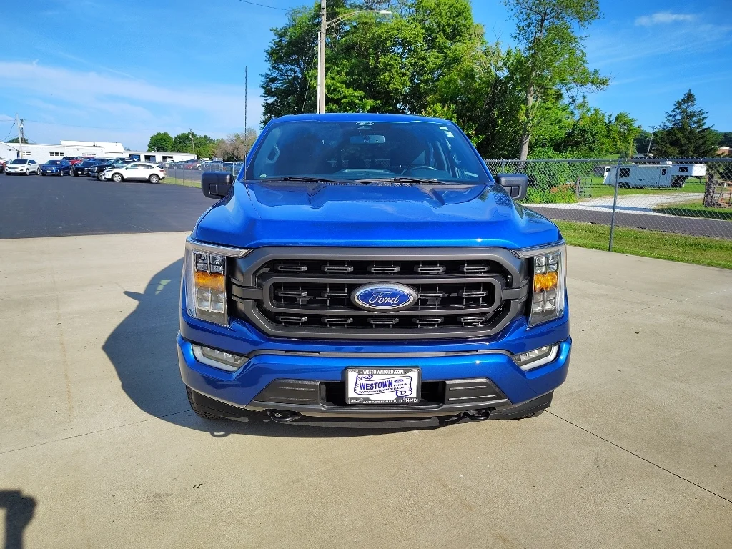 Used 2022 Atlas Blue Metallic Ford XLT image 8