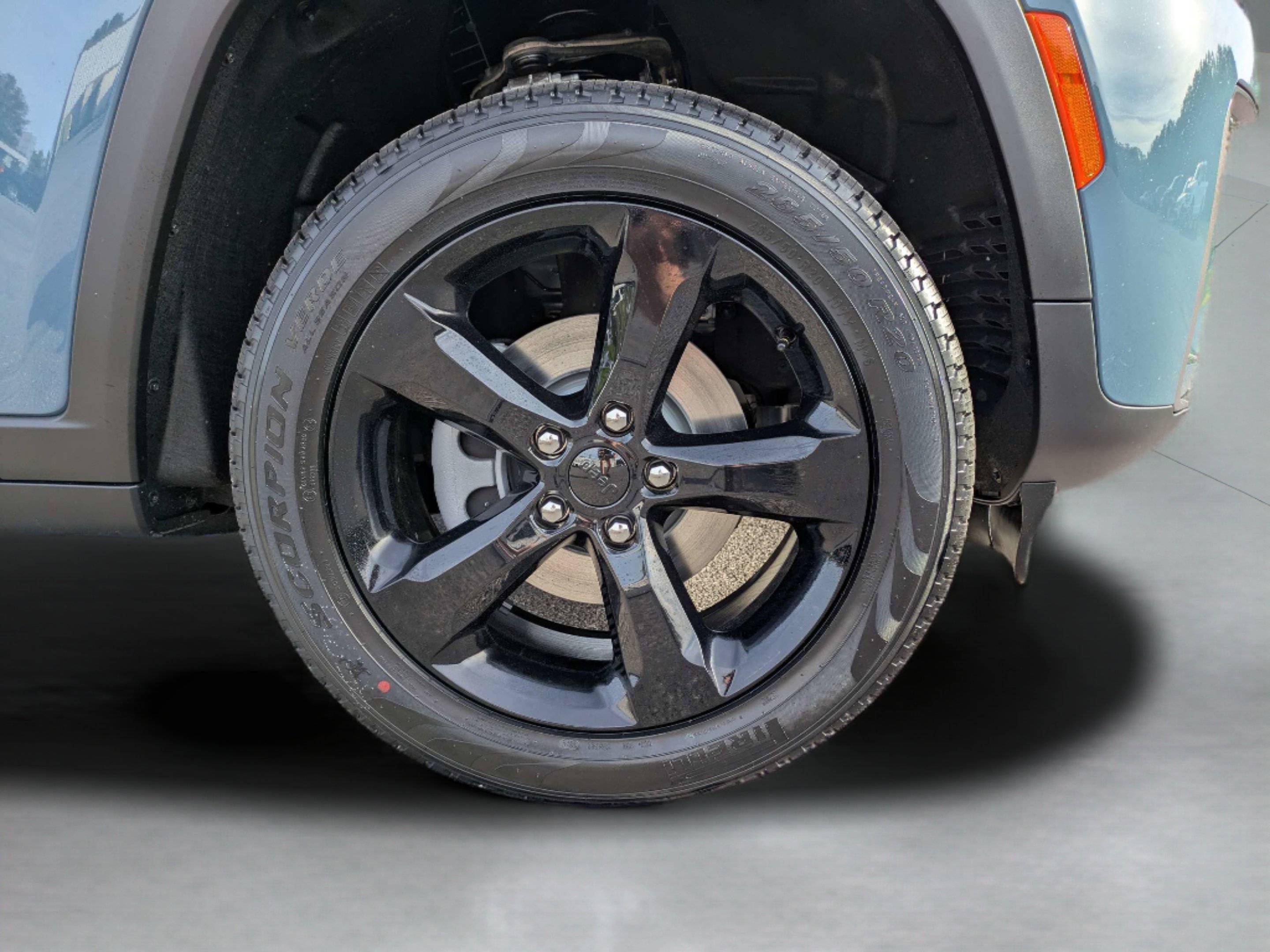 New 2026 Steel Blue Exterior Paint Jeep Limited image 30