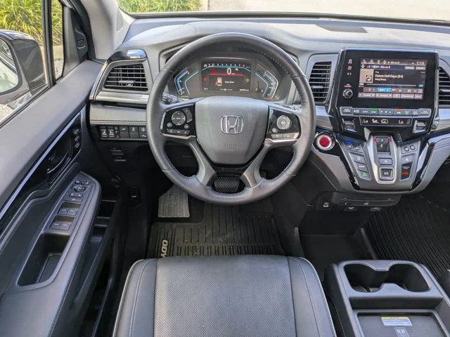 2023 Honda Odyssey Elite - Photo 16