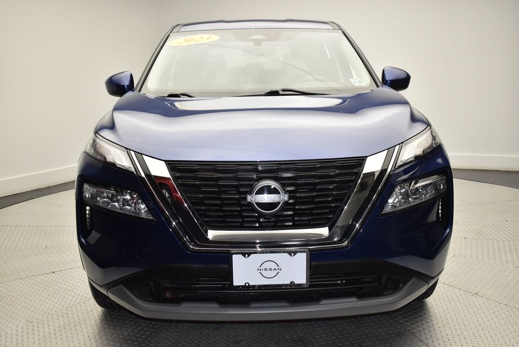 Used 2023 Blue Nissan SV image 2