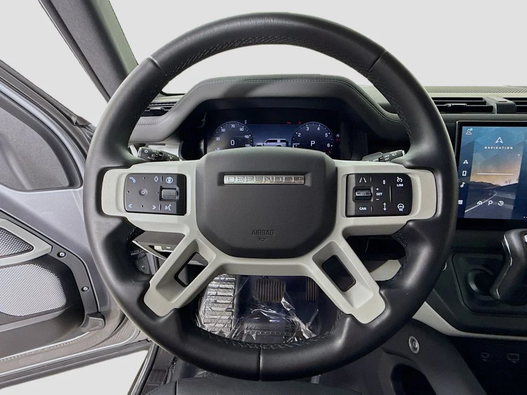 Used 2024 Gray Land Rover S image 12