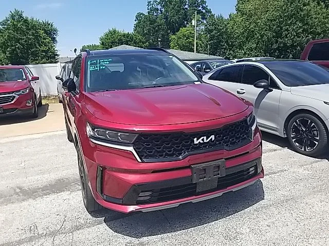 Used 2023 Red Kia SX image 5
