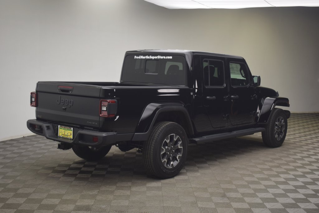 New 2026 Black Clear-Coat Exterior Paint Jeep Sahara image 5
