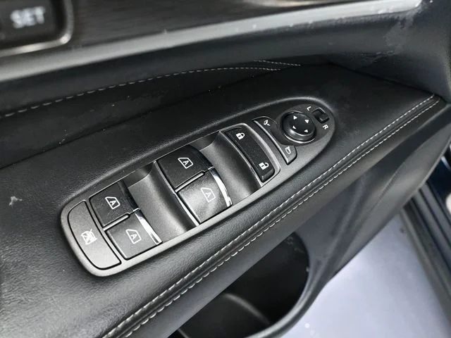 Used 2020 Blue INFINITI LUXE image 20