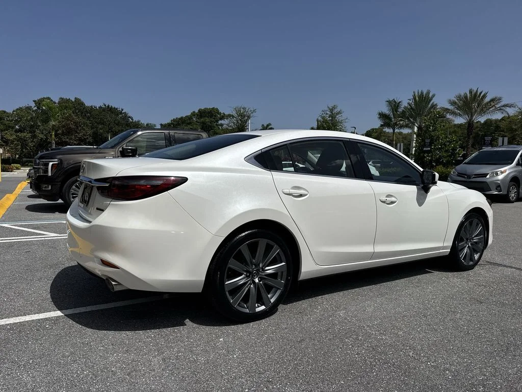 Used 2020 Snowflake White Pearl Mica Mazda Touring image 24