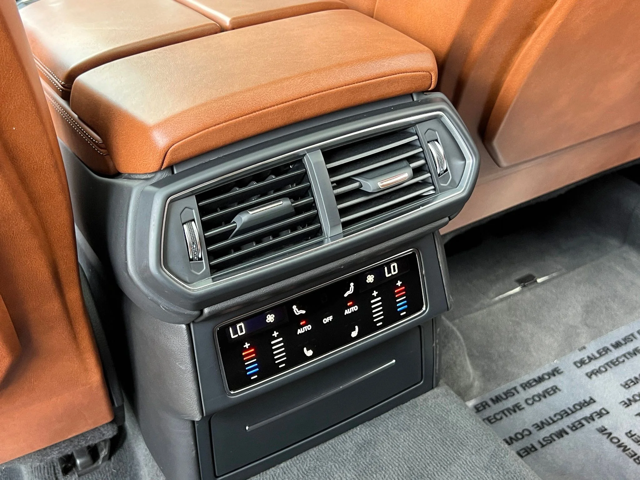Used 2019 Blue Lamborghini Base image 17