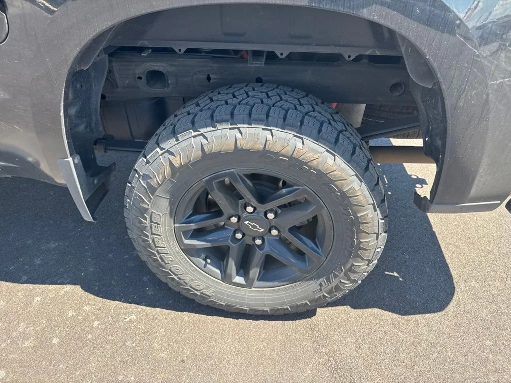 Used 2019 Black Chevrolet LT Trail Boss image 21