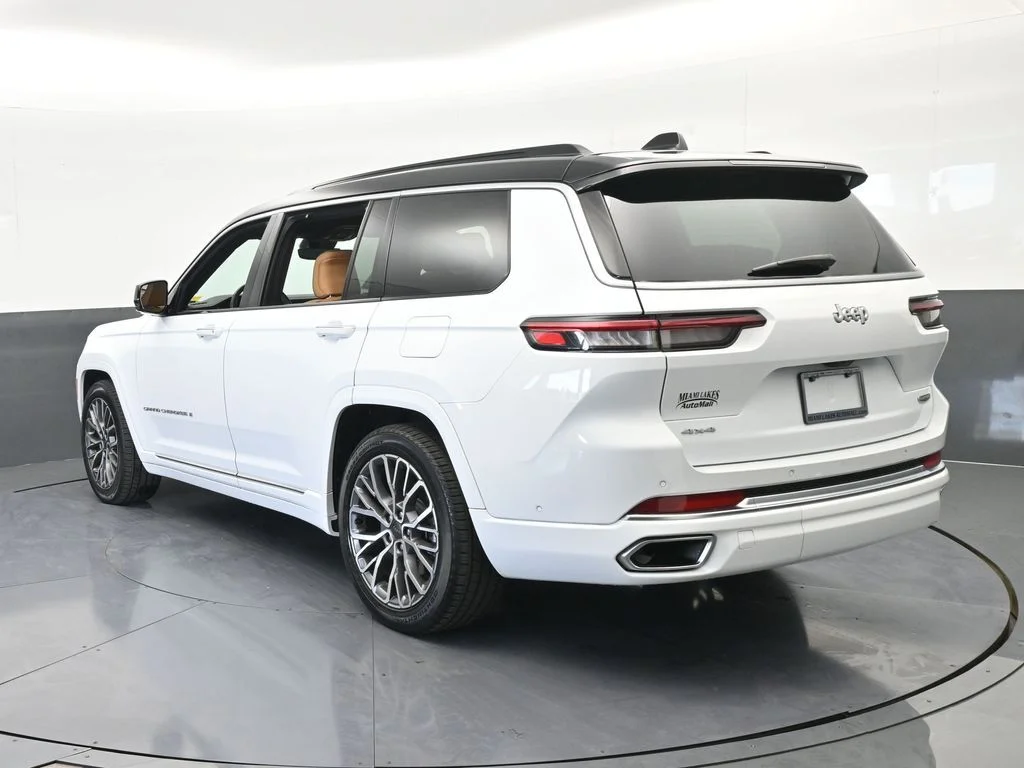 2025 Jeep Grand Cherokee L Summit Reserve - Photo 4
