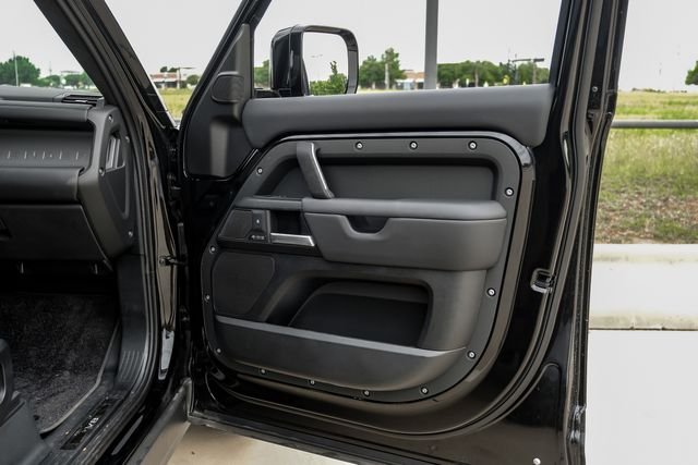 2025 Land Rover Defender V8 - Photo 57