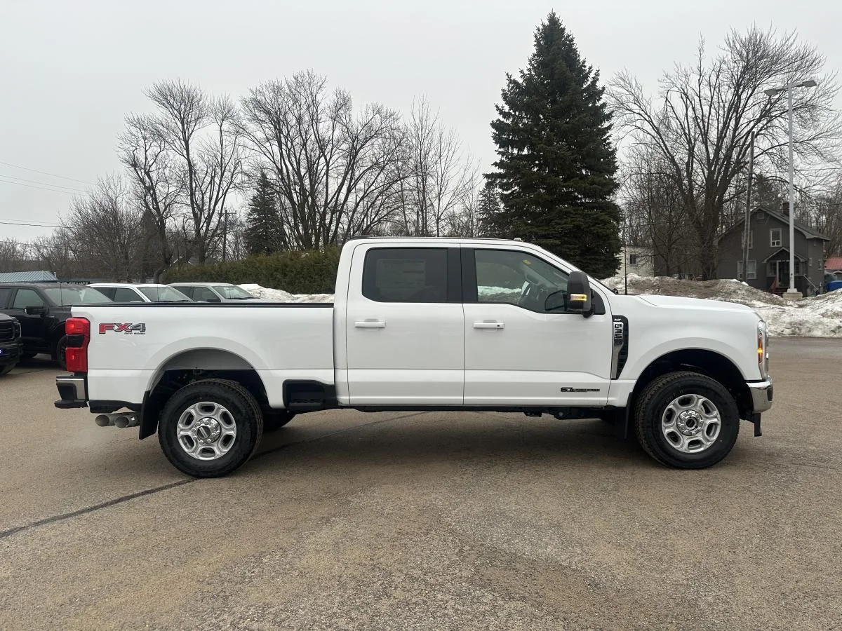 New 2026 White Ford XLT image 4