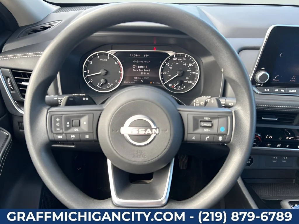 Used 2024 Red Nissan SV Intelligent AWD image 17