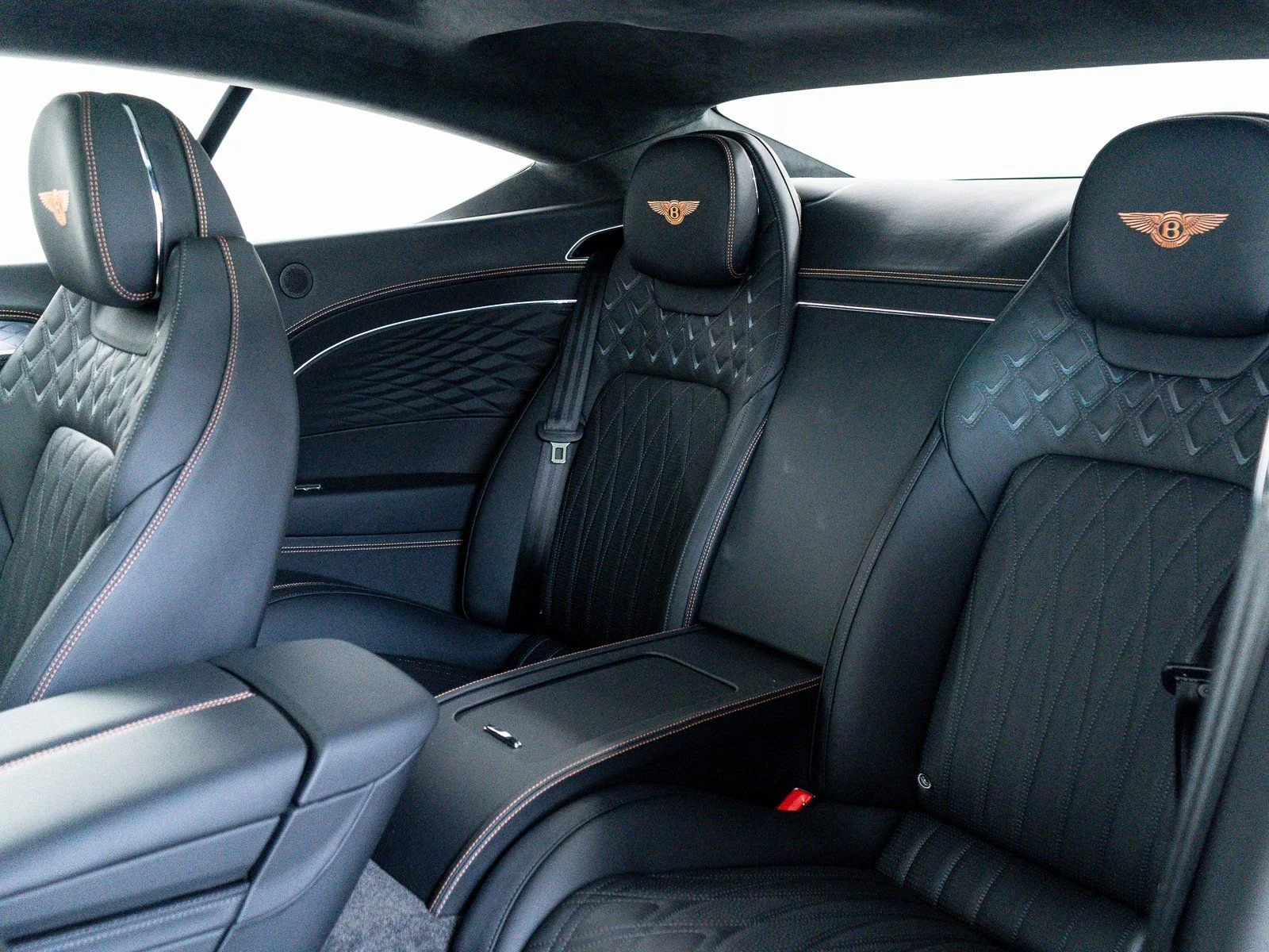 New 2026 Tourmaline Green - by Mulliner Bentley Azure image 20