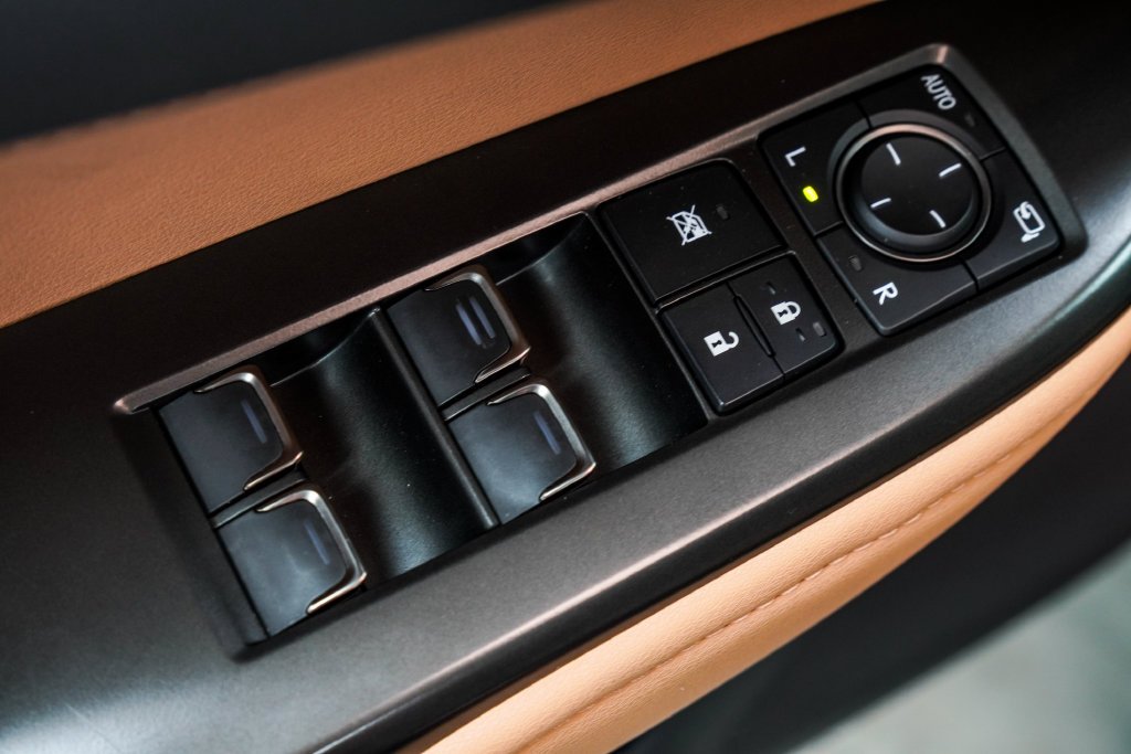 Used 2025 Brown Lexus 250 Base image 35