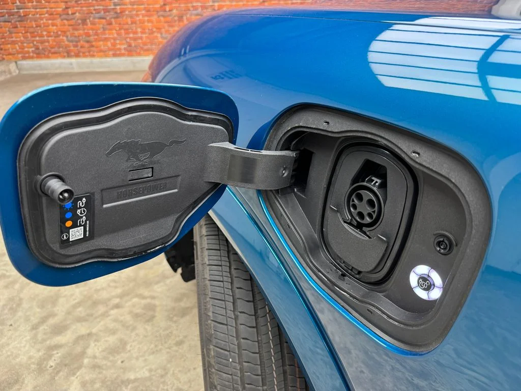 New 2026 Adriatic Blue Metallic Ford Premium image 5
