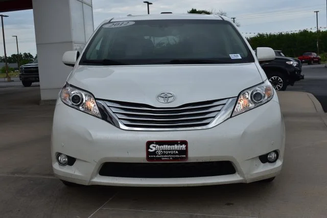 Used 2012 White Toyota Limited image 3