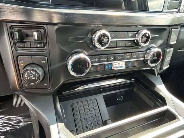 New 2026 Glacier Gray Metallic Tri-Coat Ford Lariat image 12