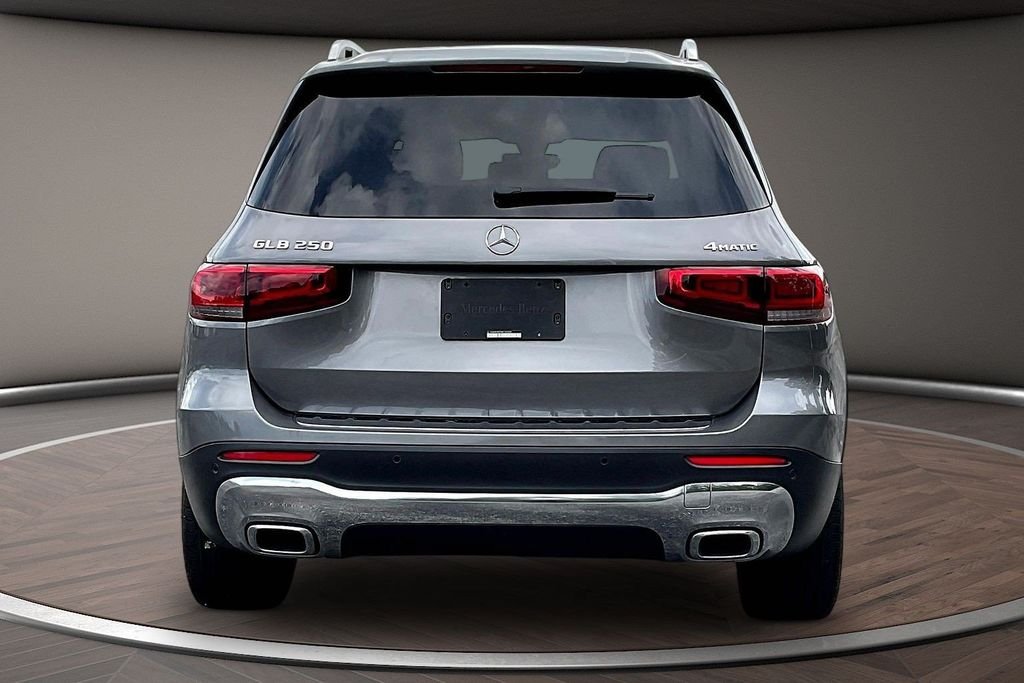 Used 2022 Gray Mercedes-Benz GLB 250 image 5