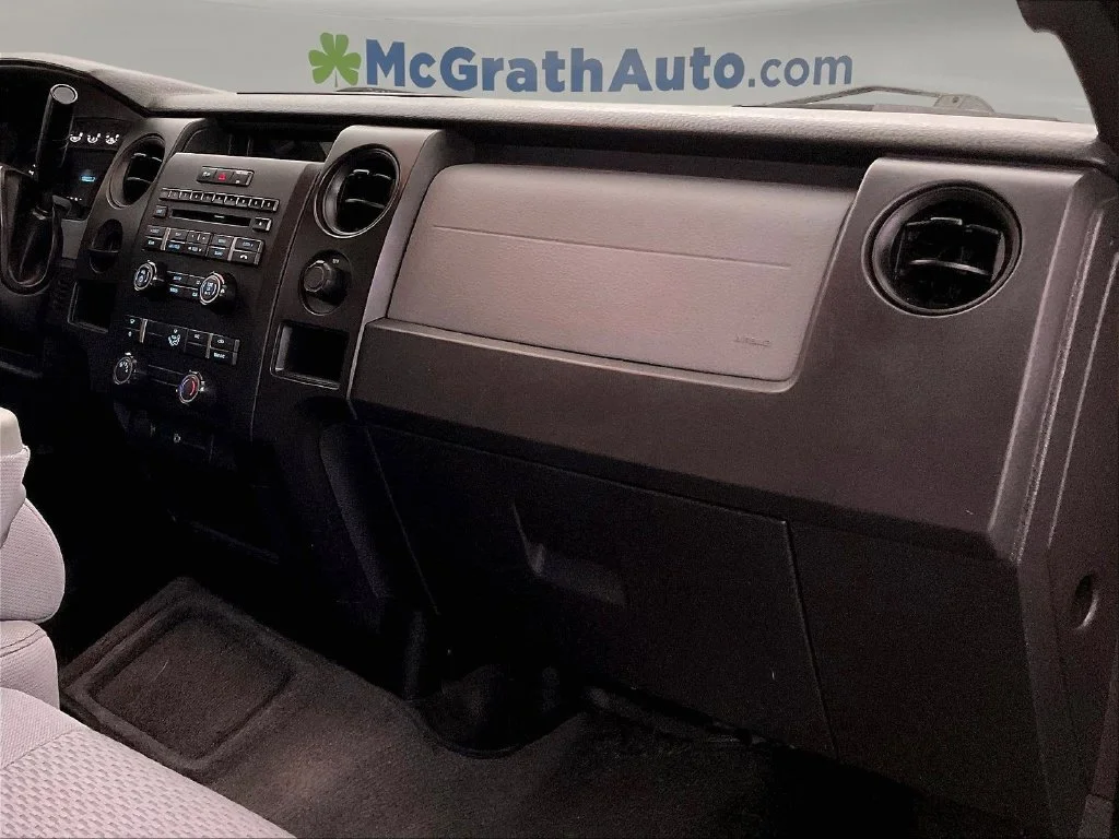 Used 2013 White Ford XL image 21
