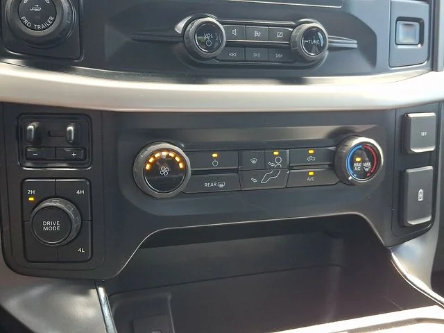 Used 2022  Ford XLT image 15
