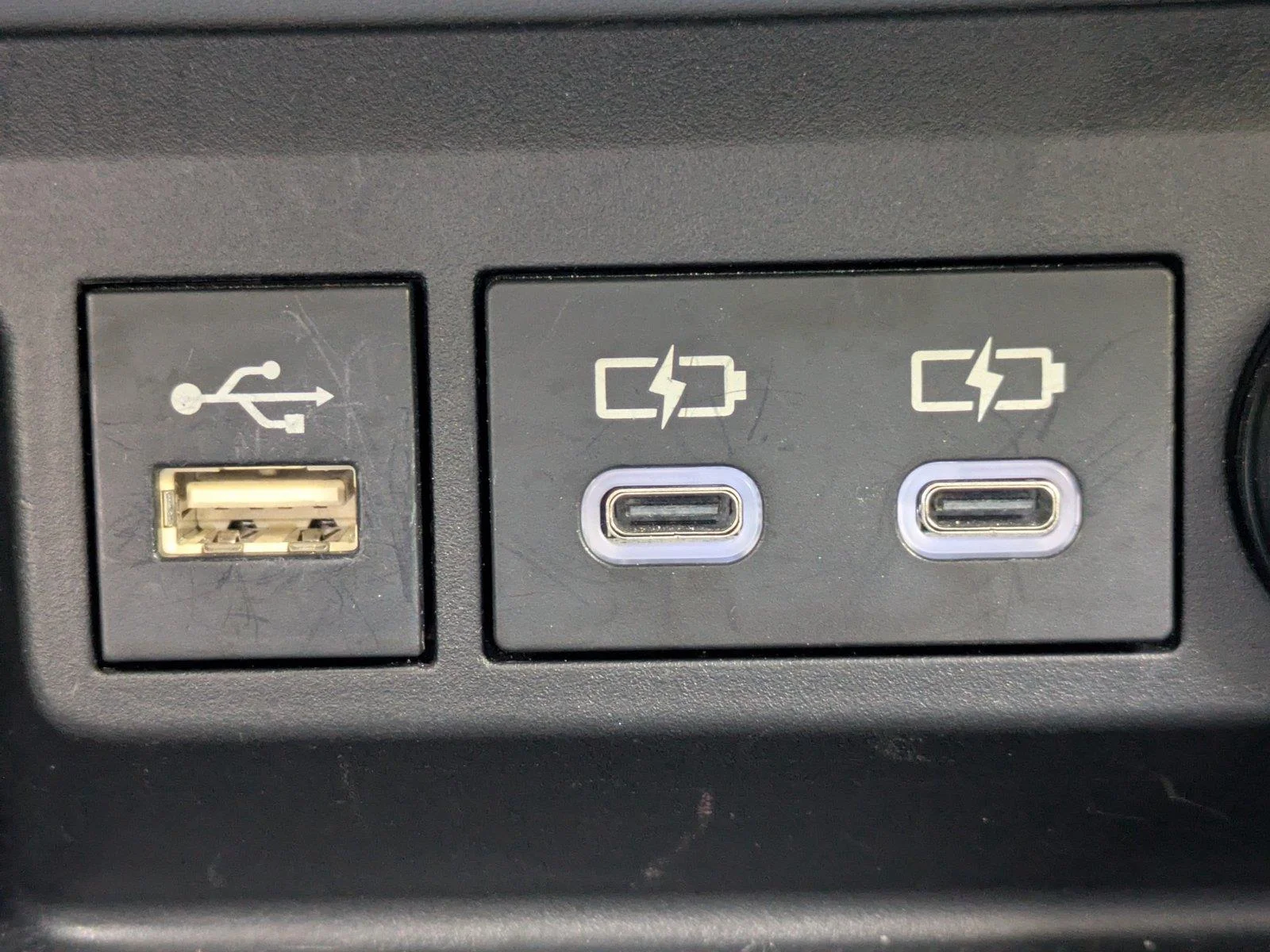 Used 2023 Wind Chill Pearl TOYOTA  image 22