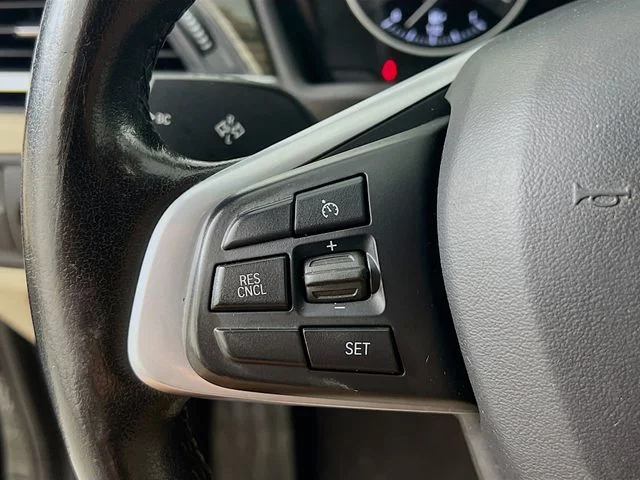 Used 2018 Black BMW xDrive28i image 13