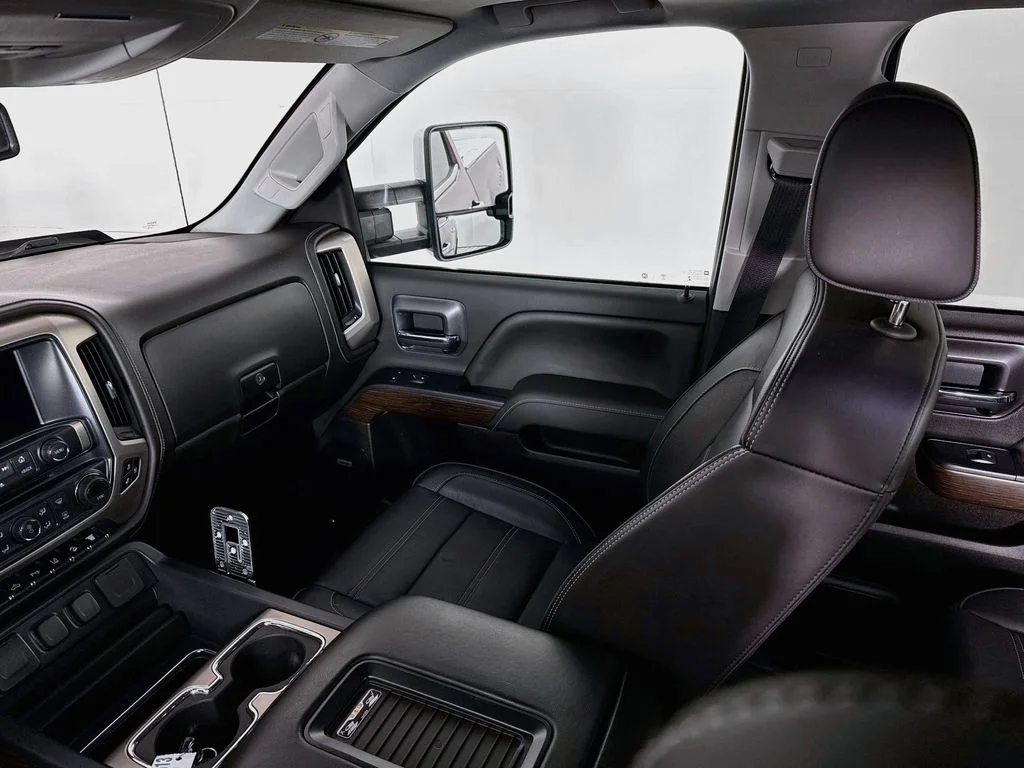 Used 2019 Red Quartz Tintcoat GMC Denali image 24