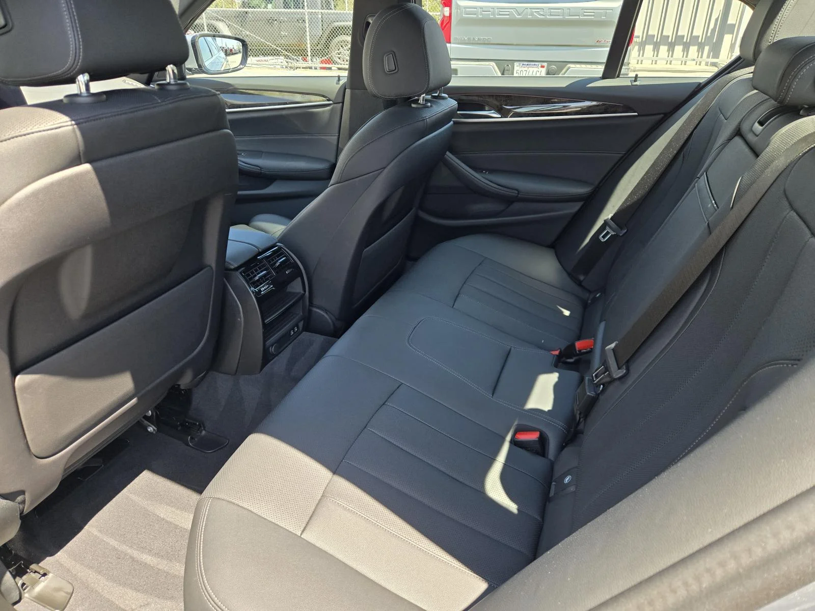 Used 2023 Skyscraper Gray Metallic BMW 530i Sedan image 26