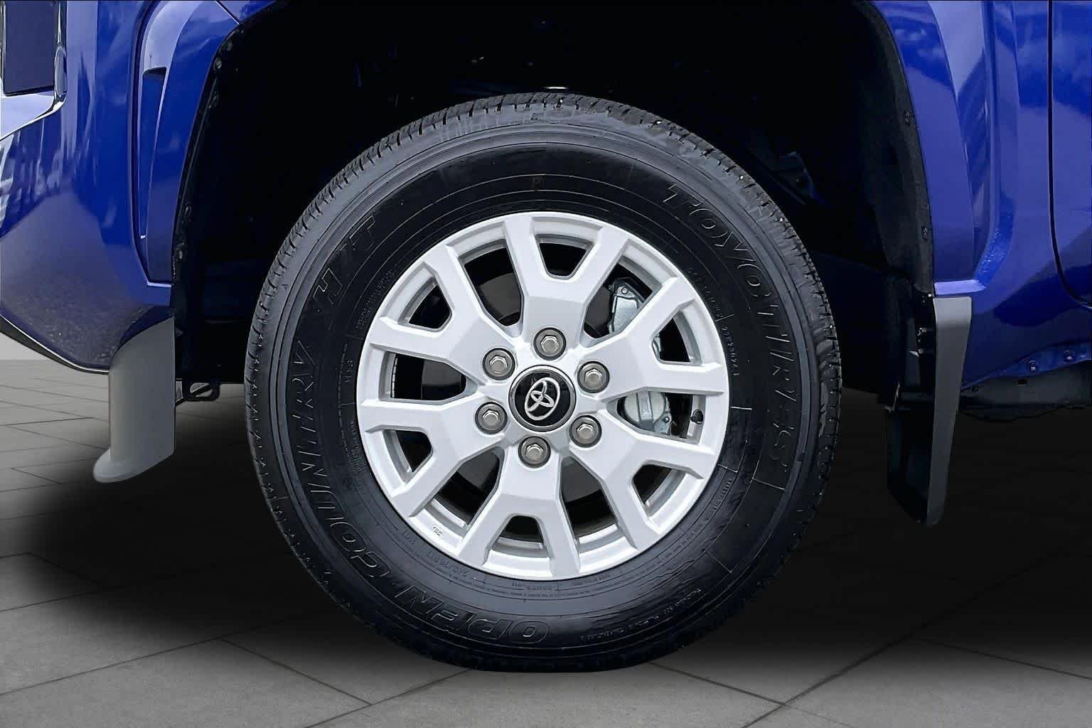 Used 2025 Blue Crush Metallic Toyota SR5 image 10