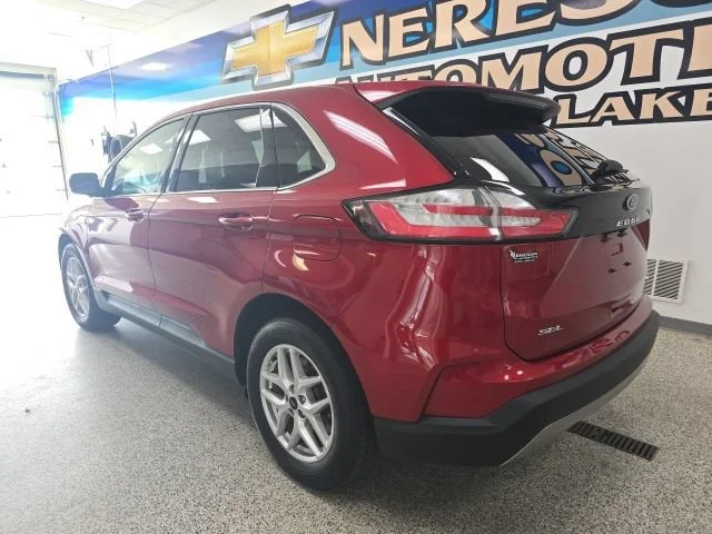 Used 2024 Red Ford SEL image 5