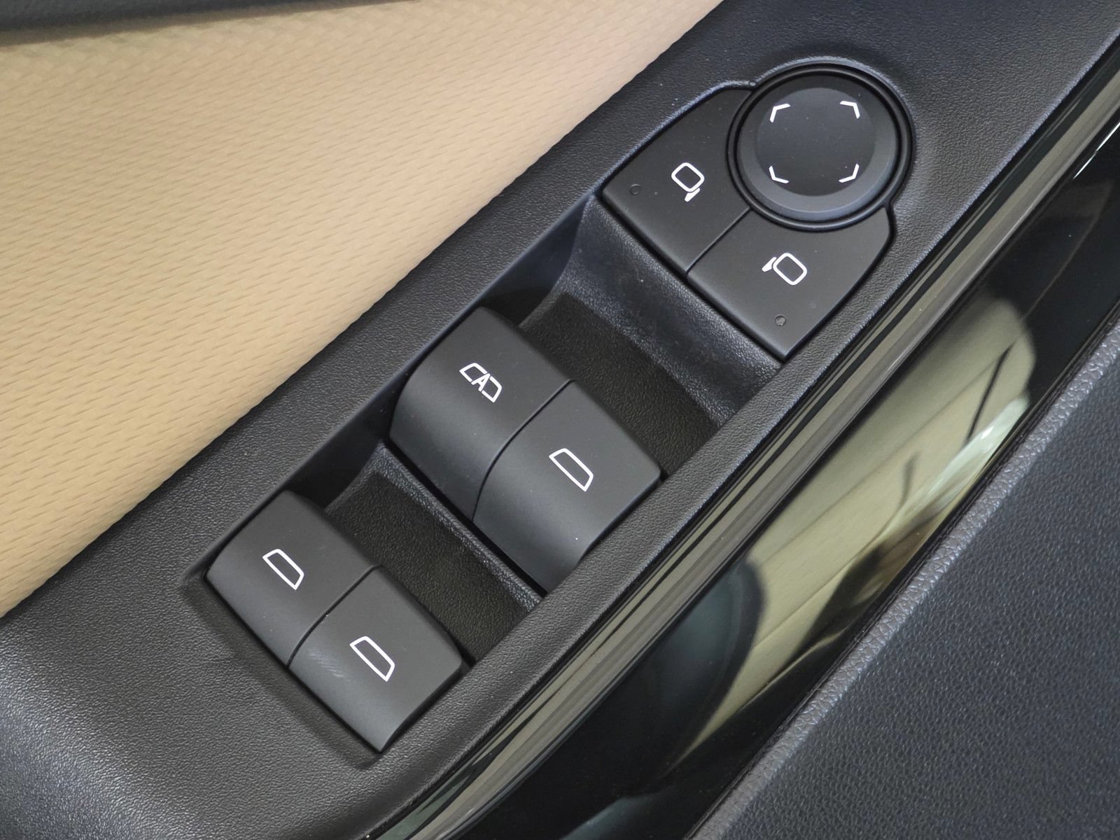 2027 Chevrolet Equinox ACTIV - Photo 21