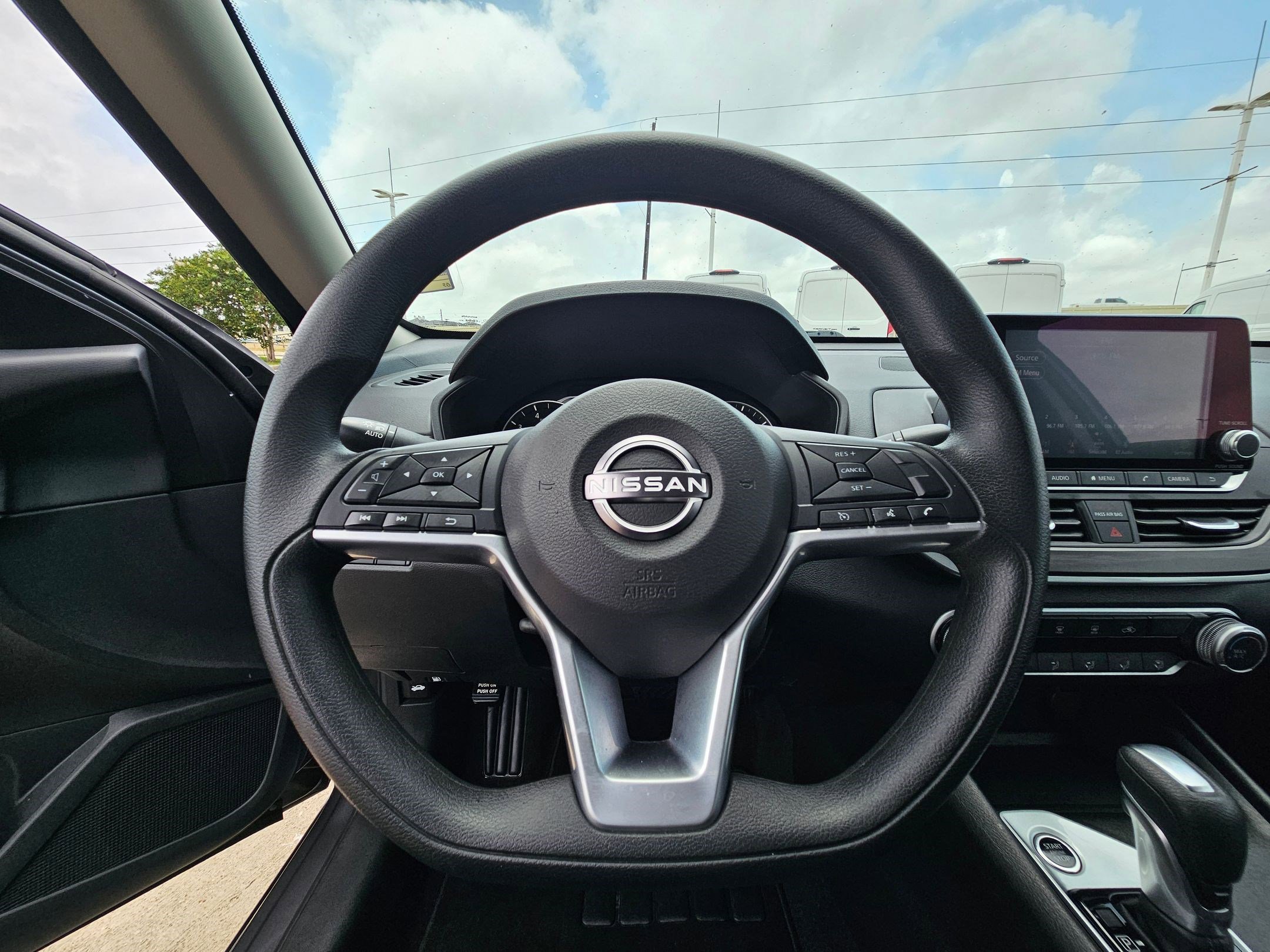 Certified Used 2025 Gun Metallic Nissan 2.5 SV image 15