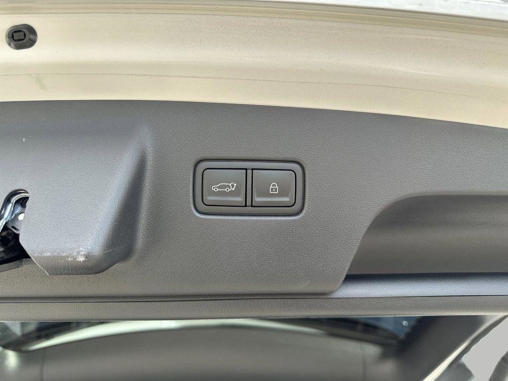 New 2026 Creamy White Pearl Hyundai XRT Pro image 35