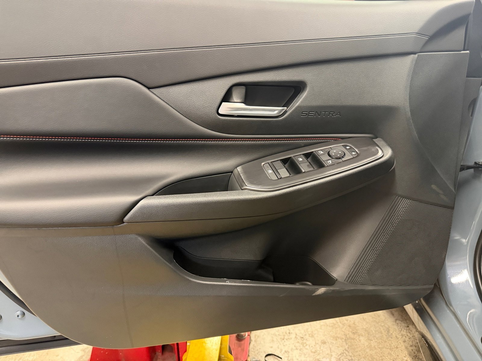 2026 Nissan Sentra SR - Photo 27