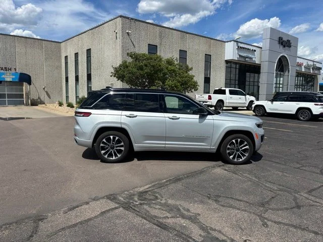 2024 Jeep Grand Cherokee Overland