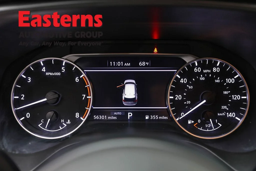 Used 2024 White Nissan S image 18