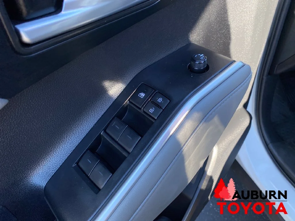 Used 2024 Wind Chill Pearl Toyota XLE image 10