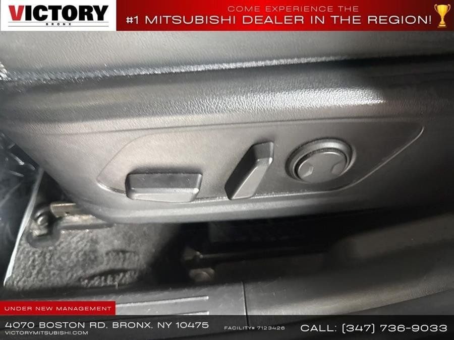 Used 2023 Blue Hyundai Limited image 34