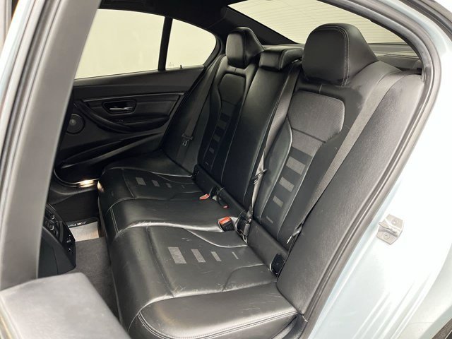 Used 2018  BMW CS image 11