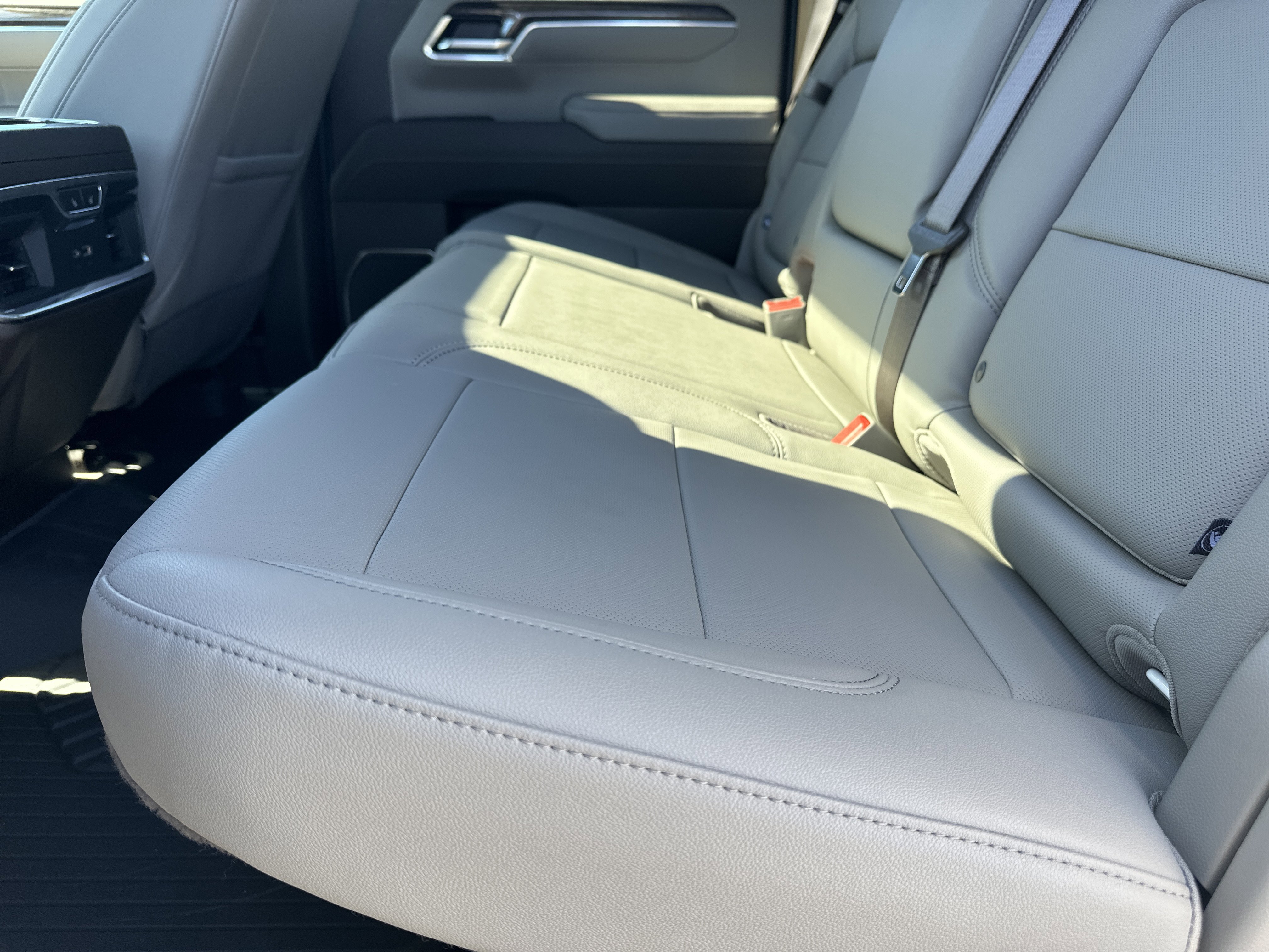 2026 Chevrolet Silverado 1500 LTZ - Photo 21