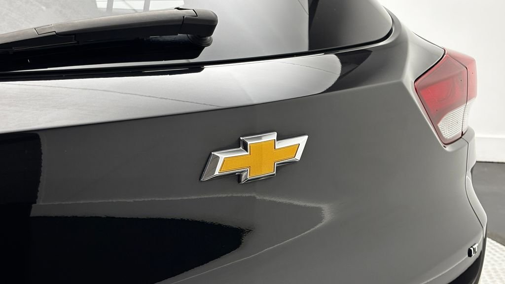 Used 2023 Black Chevrolet LT image 6