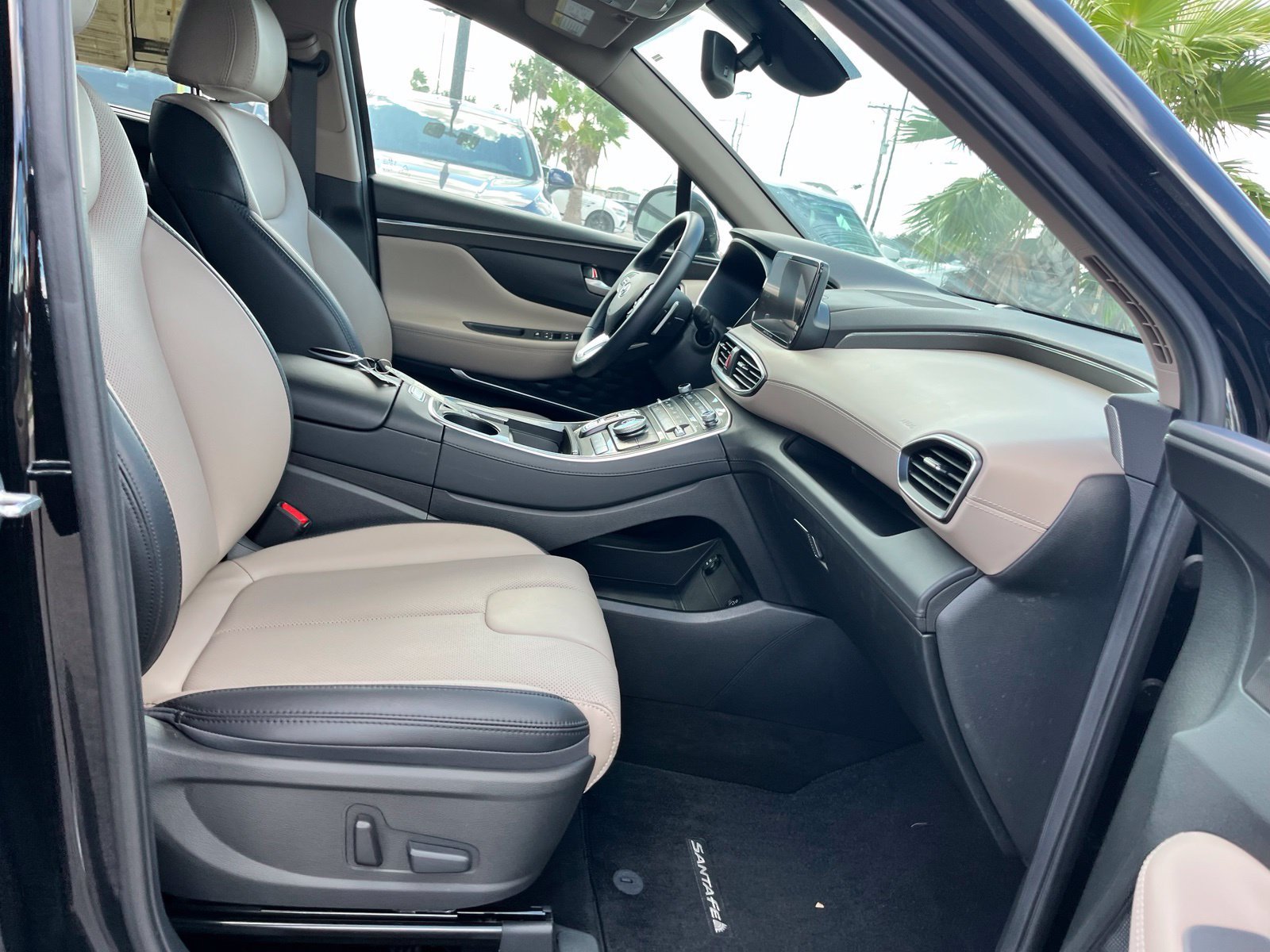 Used 2023 Black Hyundai SEL image 23