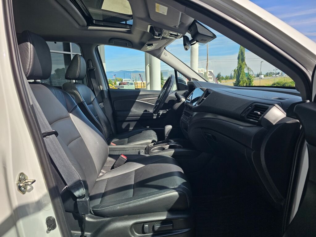 Used 2020 White Honda EX-L image 11