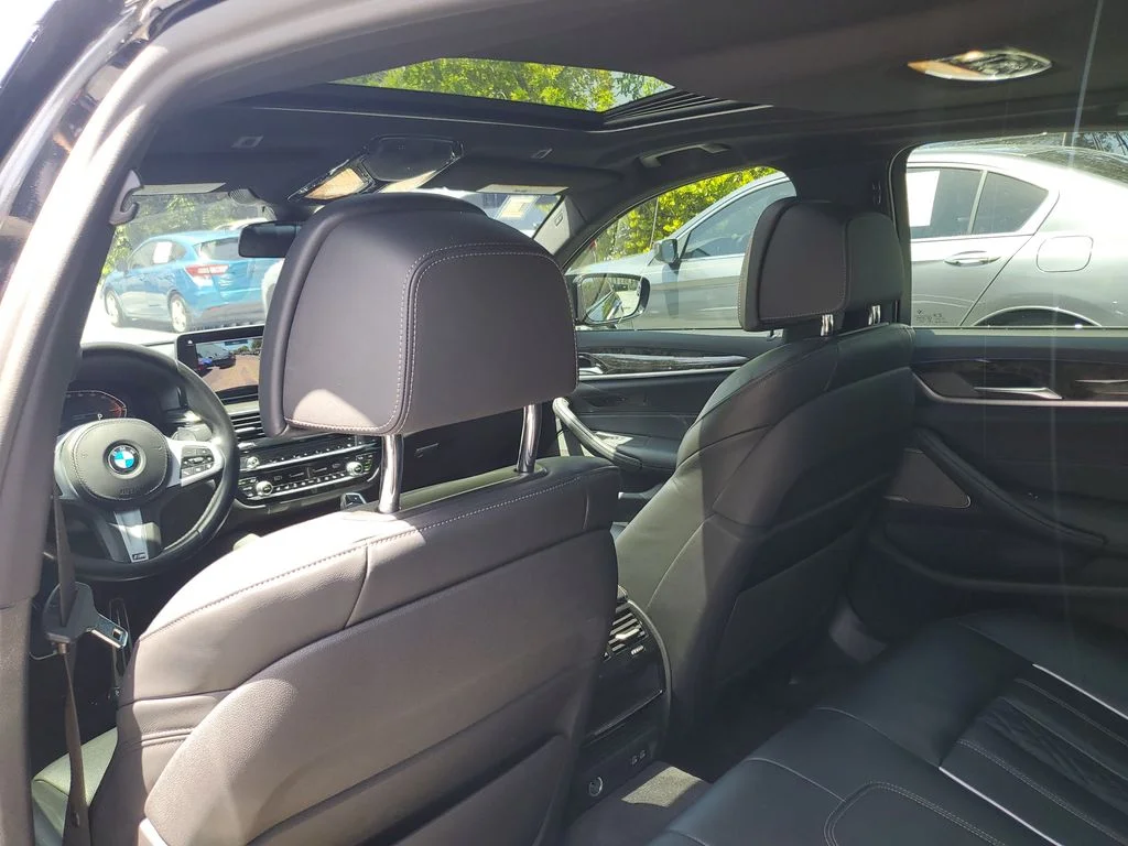 Used 2021 Black BMW 540i image 13
