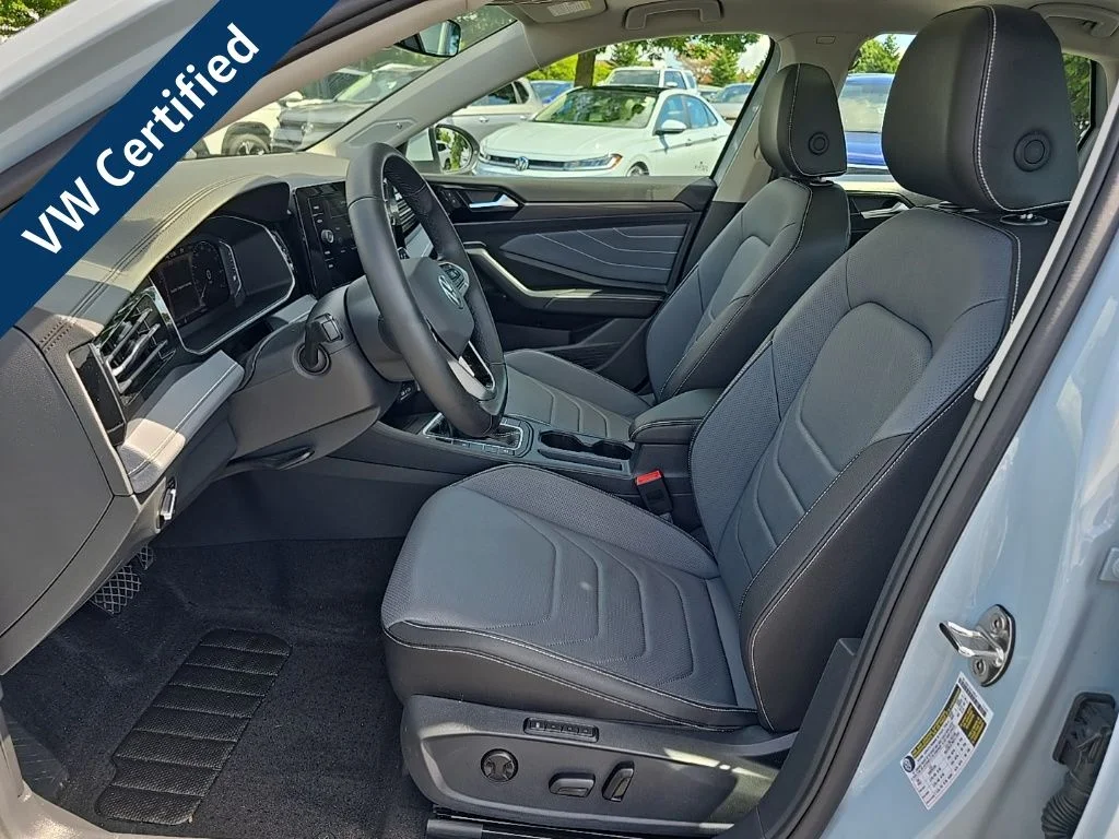 Certified Used 2025 Monument Gray Volkswagen 1.5T SEL image 6