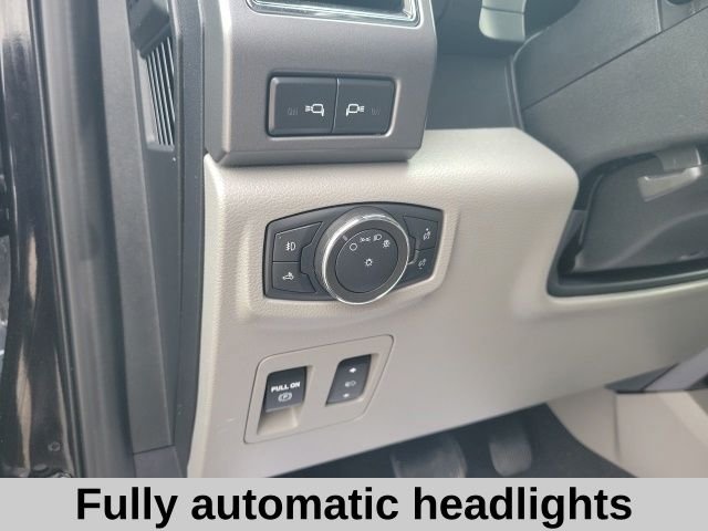 Used 2020 Black Ford XLT image 10