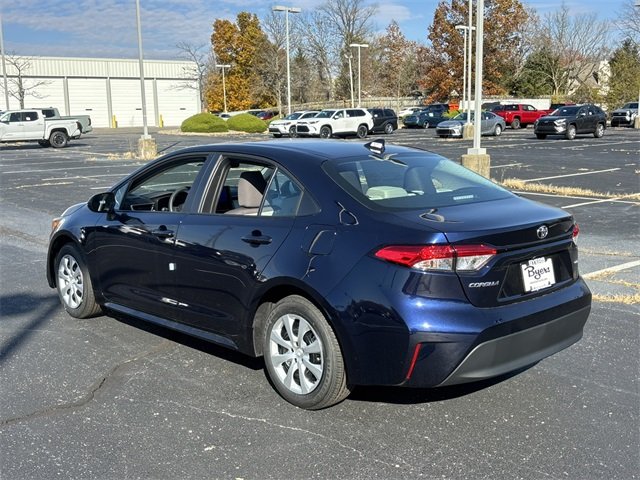 2026 Toyota Corolla LE photo 3