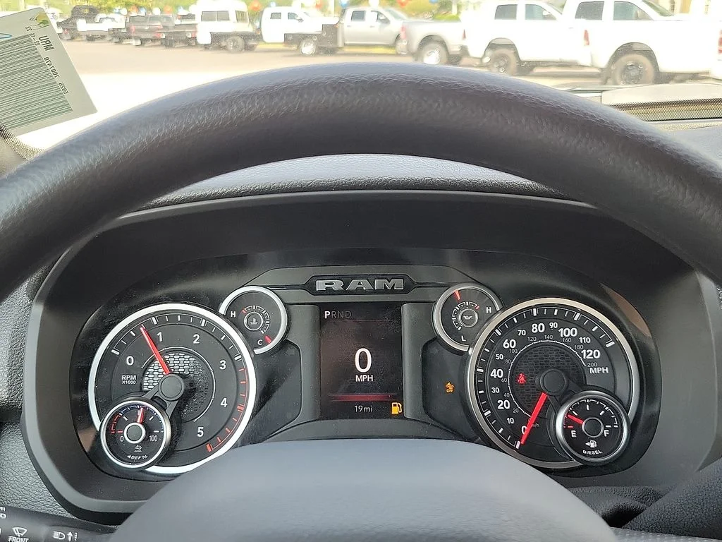 2025 RAM 2500 Tradesman - Photo 18